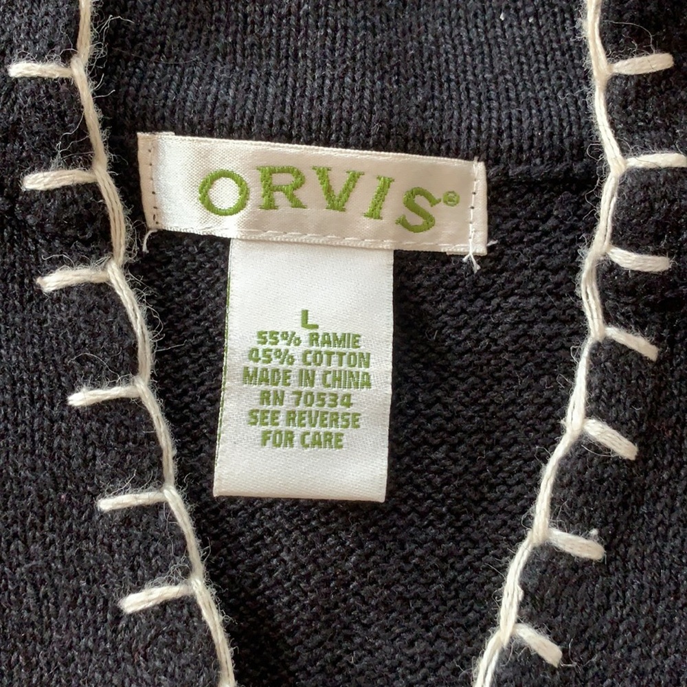 Orvis Sweater Heart, flower, and Pearl embellished sweater Size Large - Picture 3 of 6